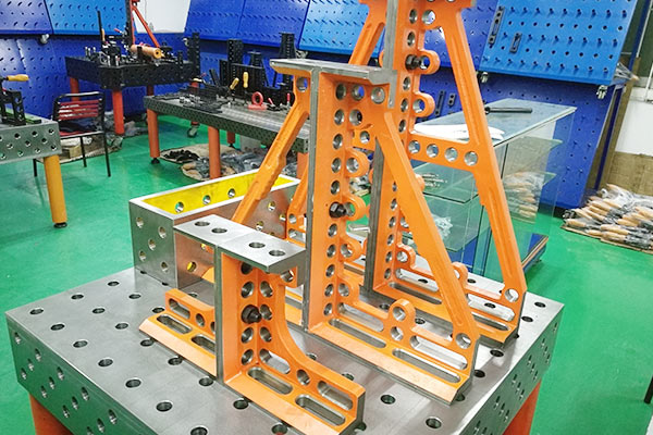 焊接平台设计夹具